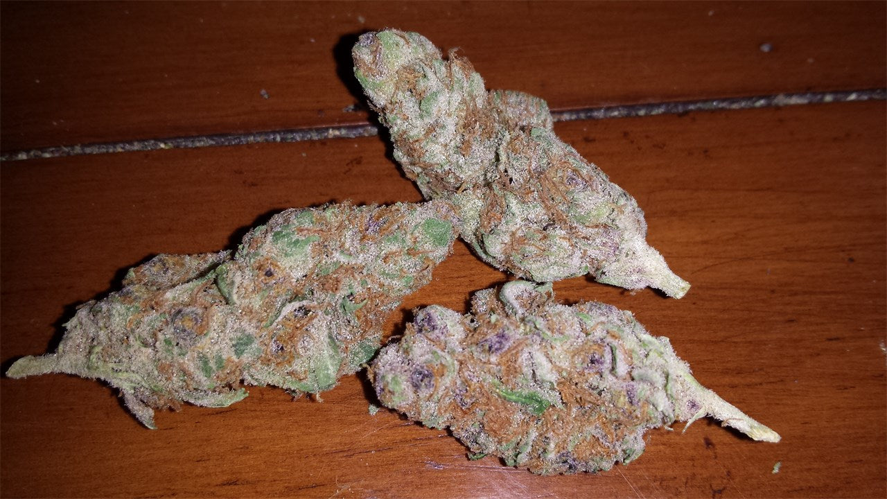 Ace of Spades marijuana strain flower with earthy and sweet flavor and sleepy / relaxed effects - Rare Harvest indica
