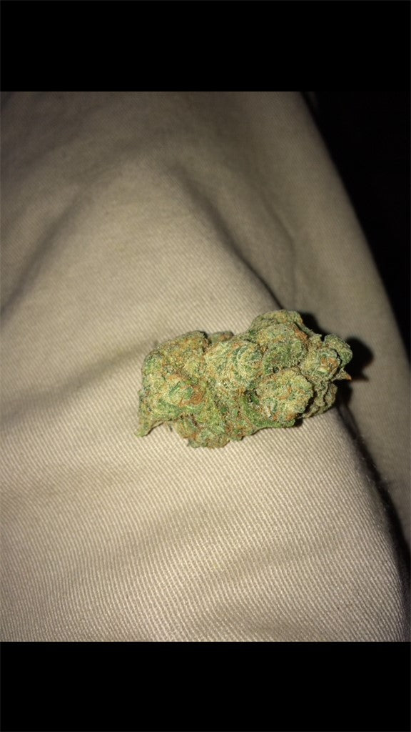 Alohaberry marijuana strain flower with berry and pineapple flavor and energetic / creative effects - Rare Harvest hybrid