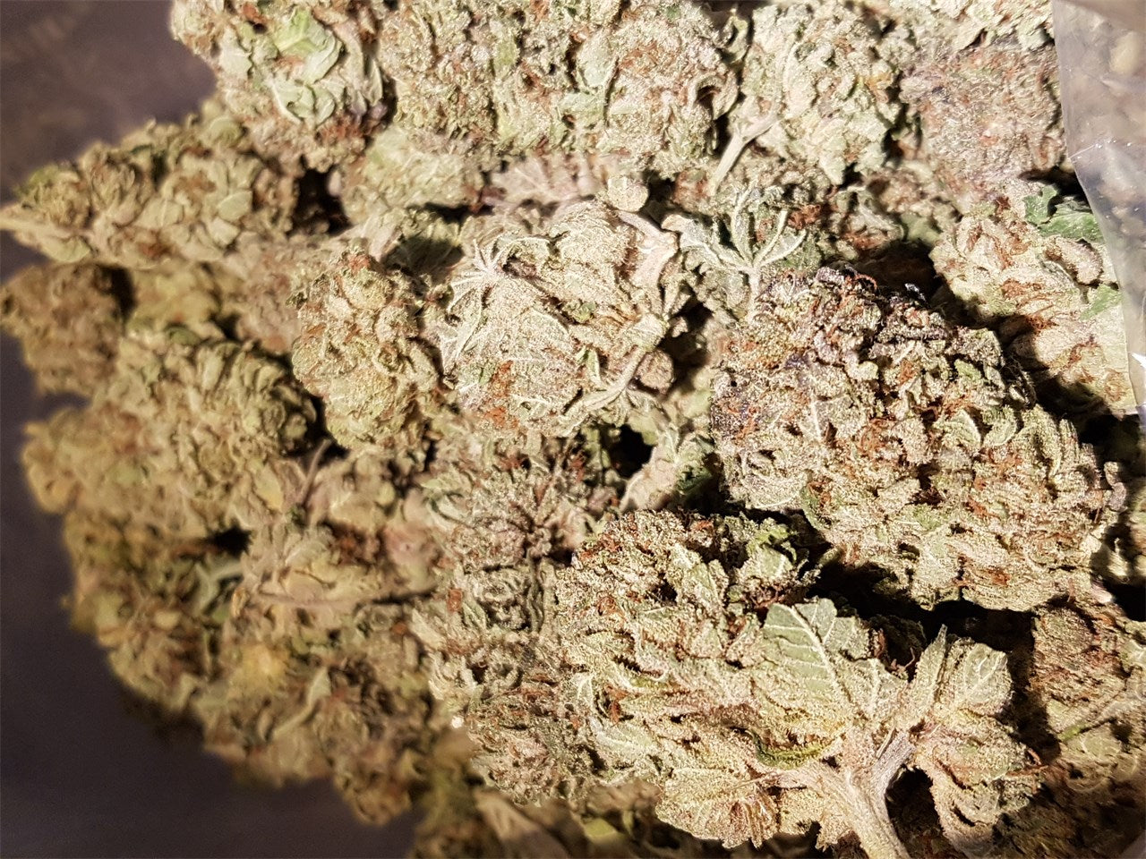 Appleberry marijuana strain flower with apple and berry flavor and sleepy / relaxed effects - Rare Harvest indica