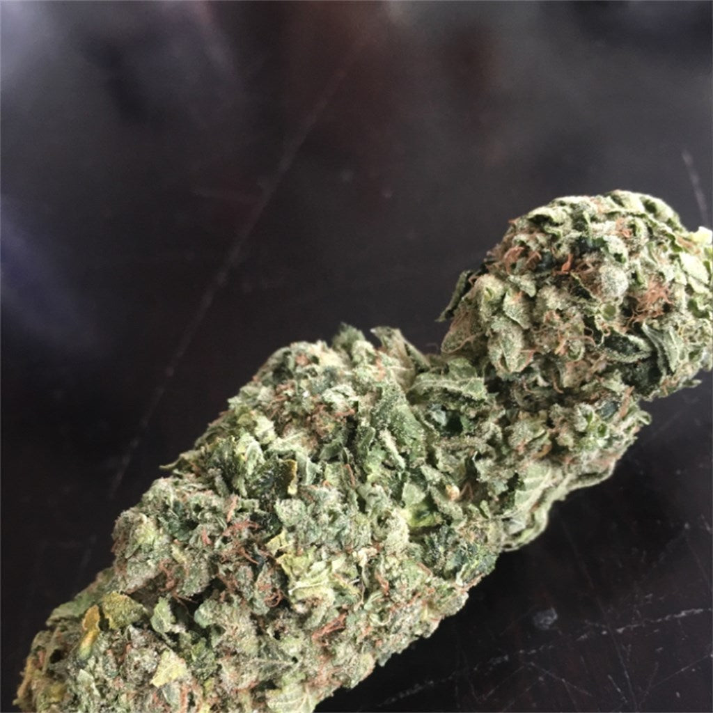Berry Bomb marijuana strain flower with berry and blueberry flavor and relaxed / happy effects - Rare Harvest hybrid