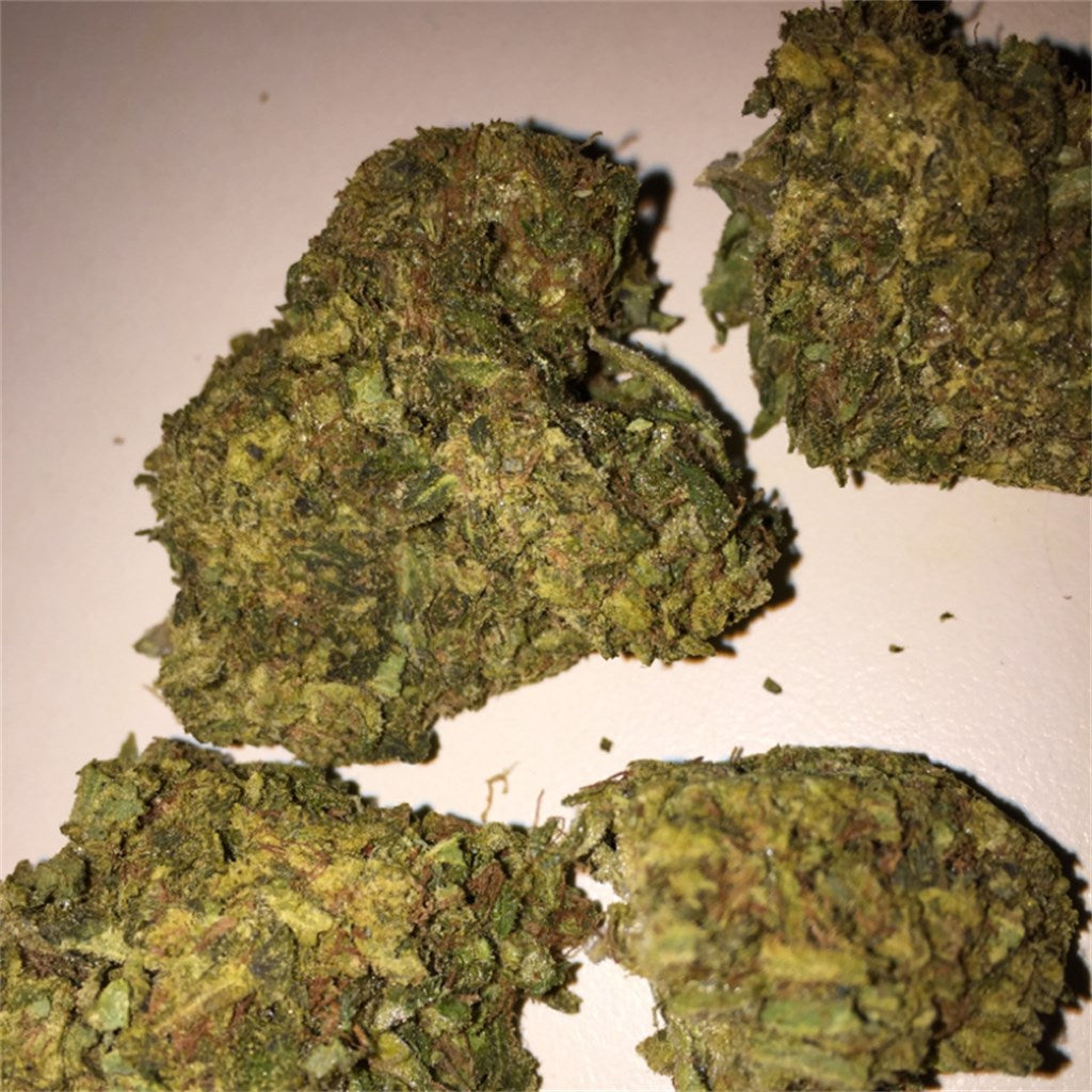Big Kush marijuana strain flower with blue cheese and diesel flavor and uplifted / energetic effects - Rare Harvest hybrid