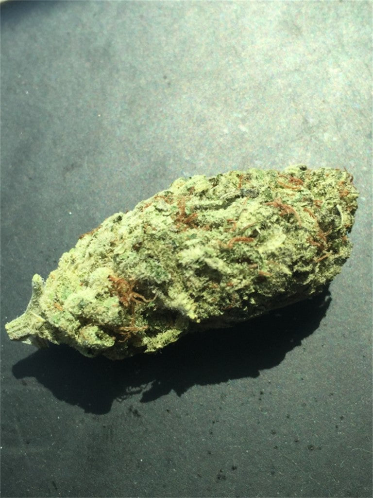 Cambodian marijuana strain flower with earthy and flowery flavor and energetic / focused effects - Rare Harvest sativa