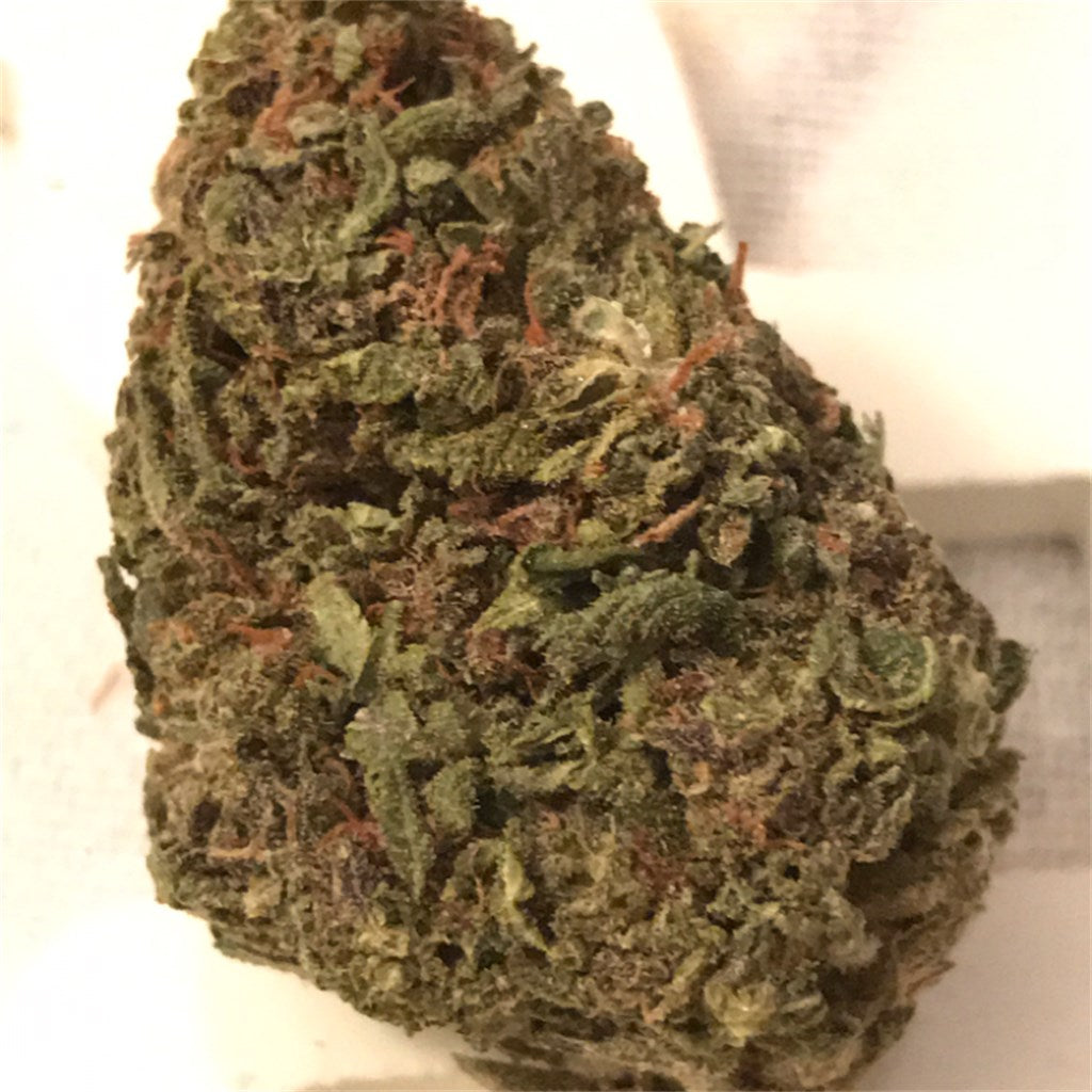 Cuvee marijuana strain flower with nutty and woody flavor and tingly / relaxed effects - Rare Harvest indica
