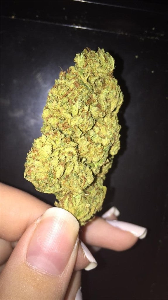 Dream Berry marijuana strain flower with berry and blueberry flavor and relaxed / hungry effects - Rare Harvest indica