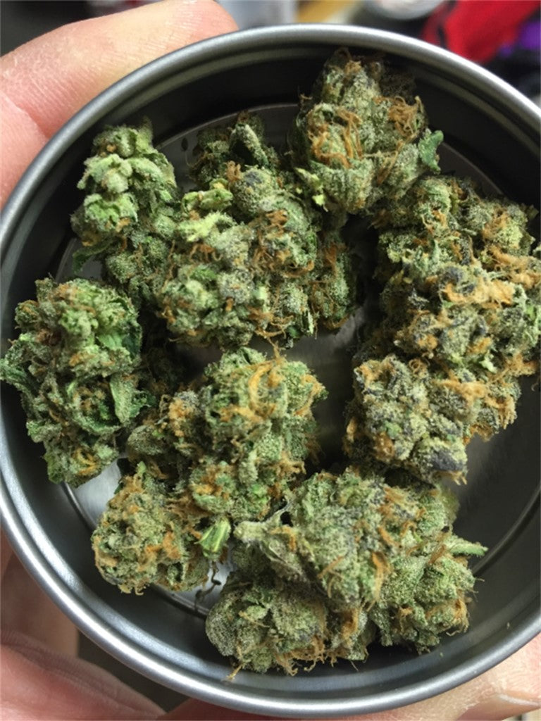 Gemstone marijuana strain flower with grapefruit and flowery flavor and happy / focused effects - Rare Harvest hybrid