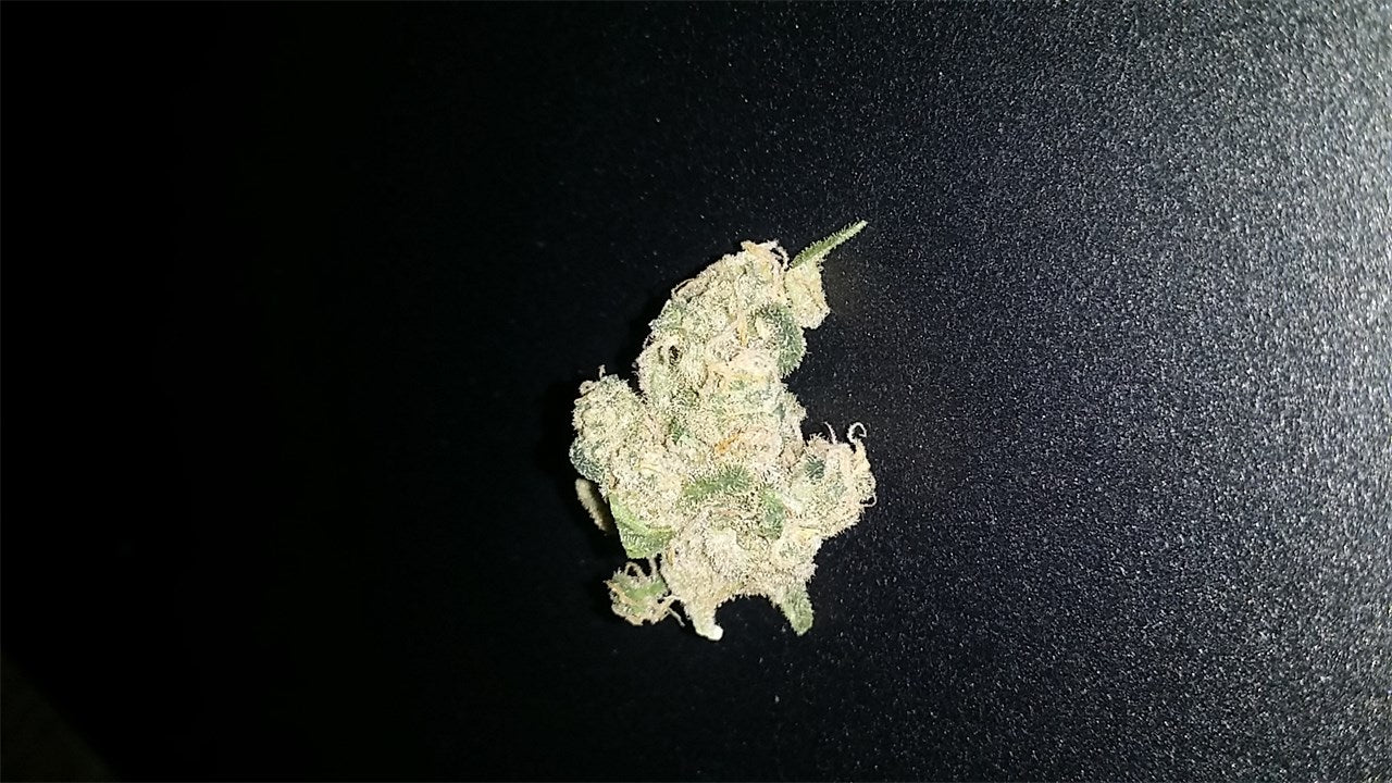 Godberry marijuana strain flower with berry and sweet flavor and sleepy / relaxed effects - Rare Harvest indica
