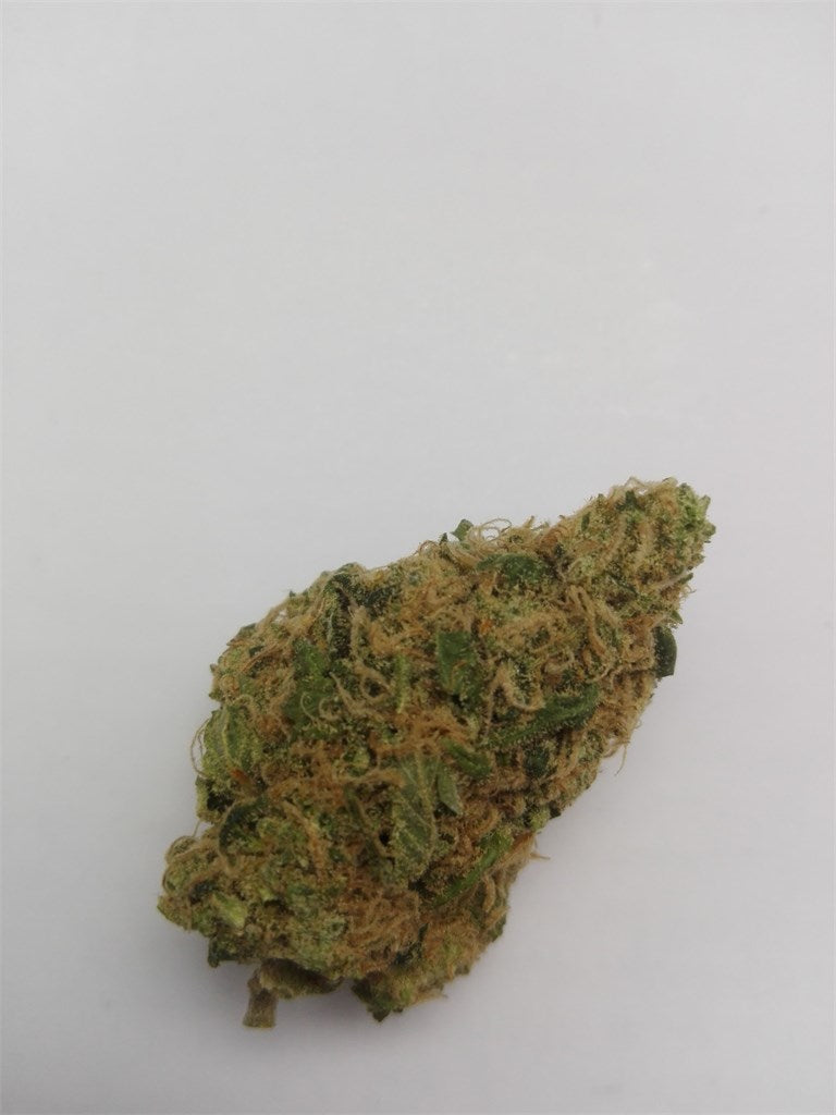 GG1 marijuana strain flower with pine and earthy flavor and sleepy / relaxed effects - Rare Harvest hybrid