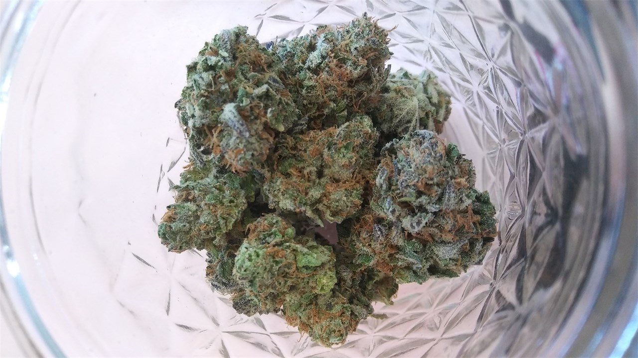 Grape Krush marijuana strain flower with grape and ammonia flavor and sleepy / relaxed effects - Rare Harvest indica