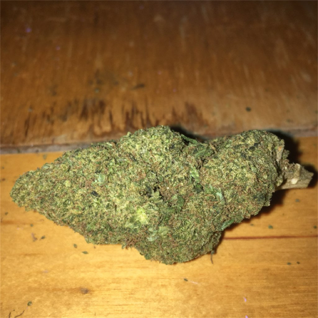 Green Candy marijuana strain flower with sweet and earthy flavor and energetic / focused effects - Rare Harvest sativa