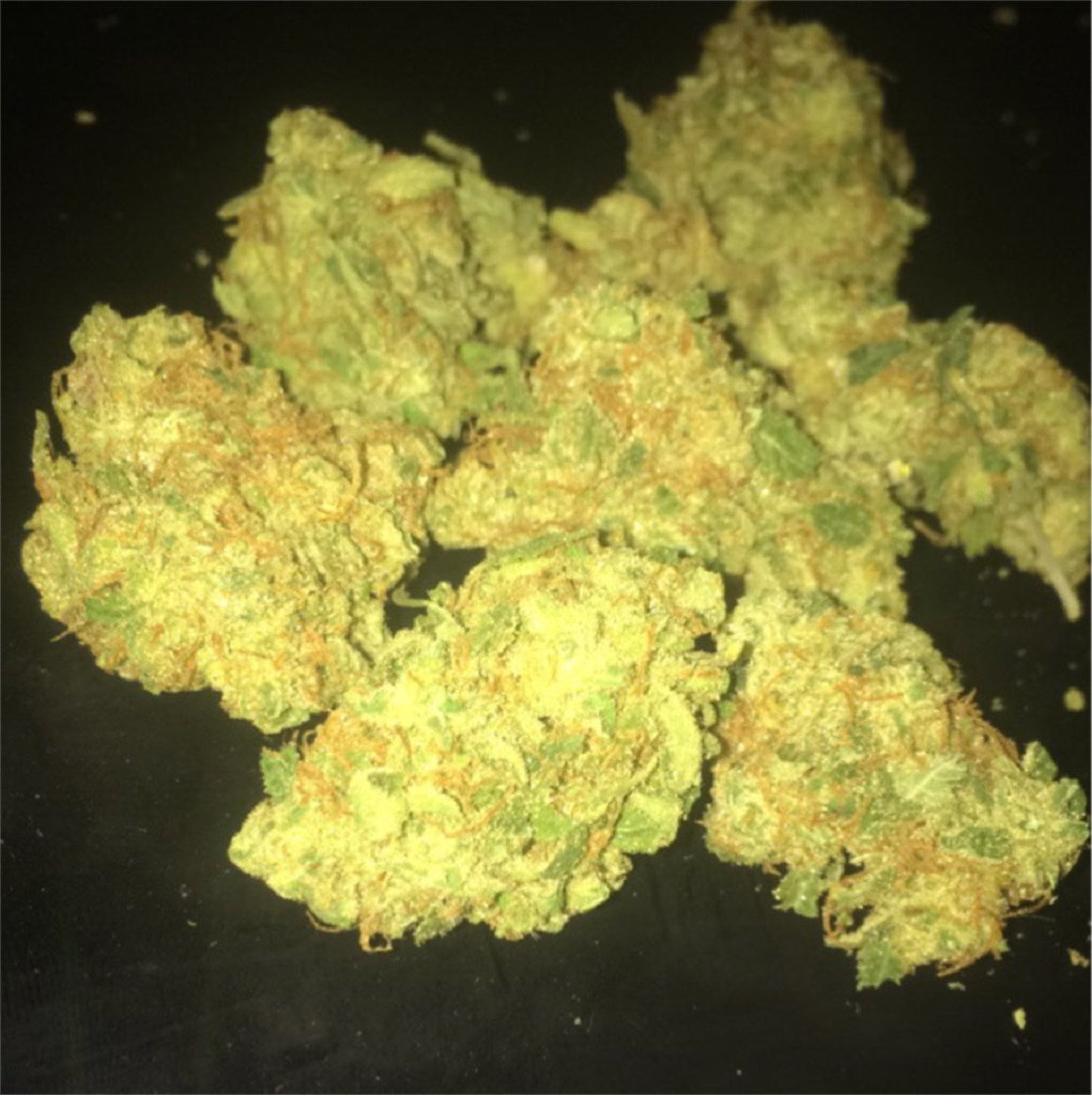 Gummy Bears marijuana strain flower with berry and strawberry flavor and tingly / relaxed effects - Rare Harvest hybrid