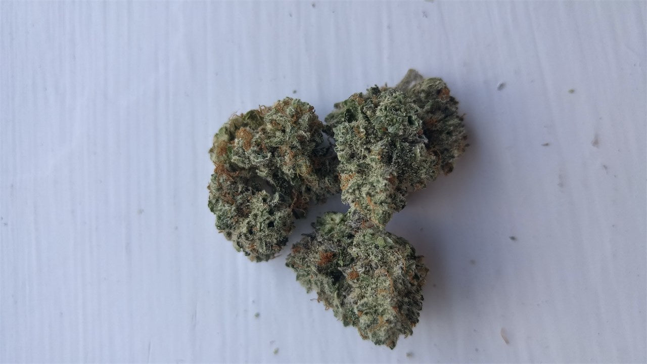 Himalayan Blackberry marijuana strain flower with berry and pine flavor and sleepy / relaxed effects - Rare Harvest indica