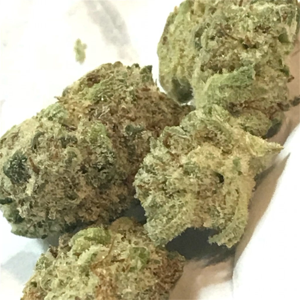 Lemon Kush marijuana strain flower with lemon and citrus flavor and happy / giggly effects - Rare Harvest hybrid
