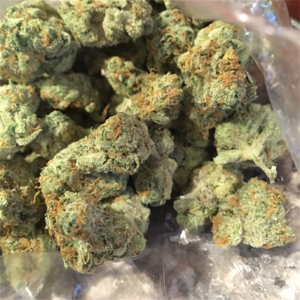 Lemon Meringue marijuana strain flower with lemon and citrus flavor and energetic / uplifted effects - Rare Harvest sativa