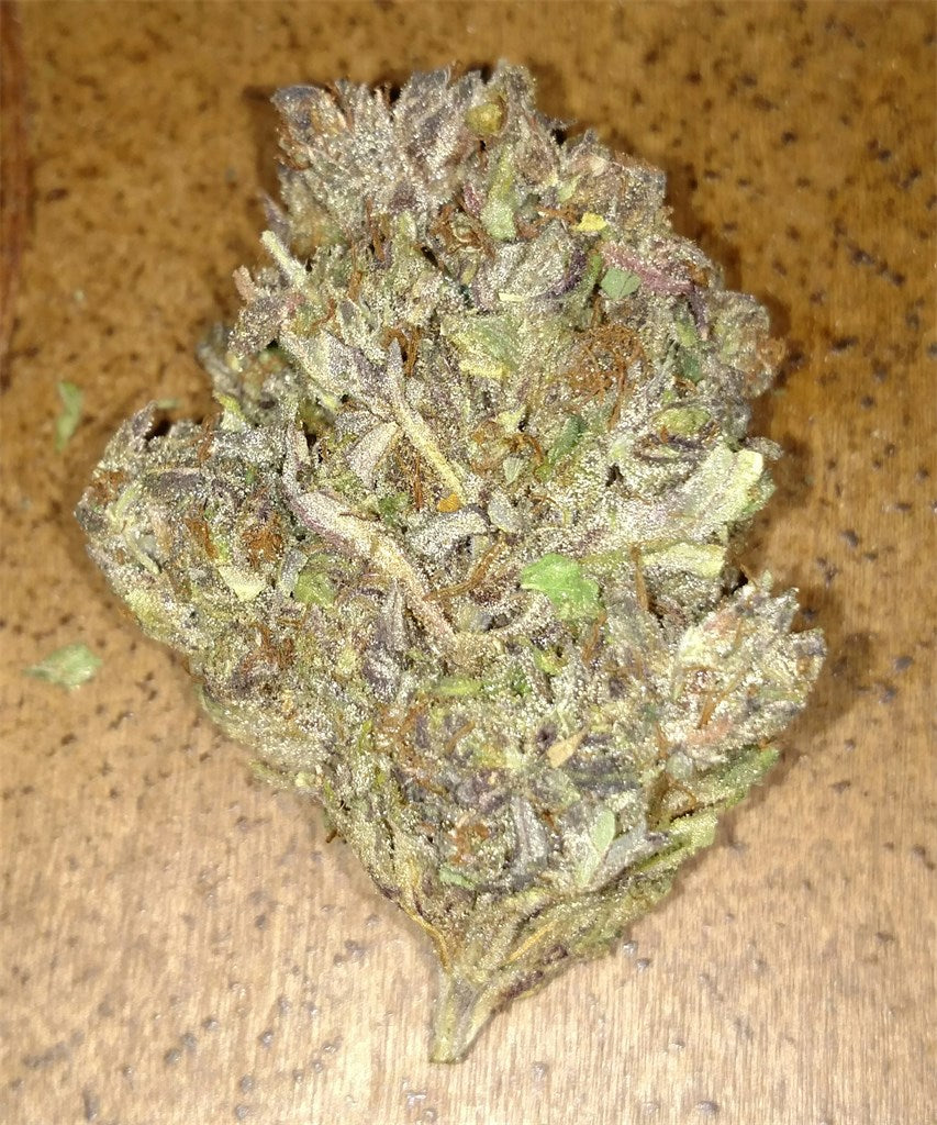 Midnight marijuana strain flower with lavender and rose flavor and focused / relaxed effects - Rare Harvest hybrid