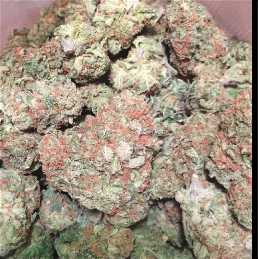 Platinum Kush marijuana strain flower with earthy and pepper flavor and sleepy / relaxed effects - Rare Harvest indica