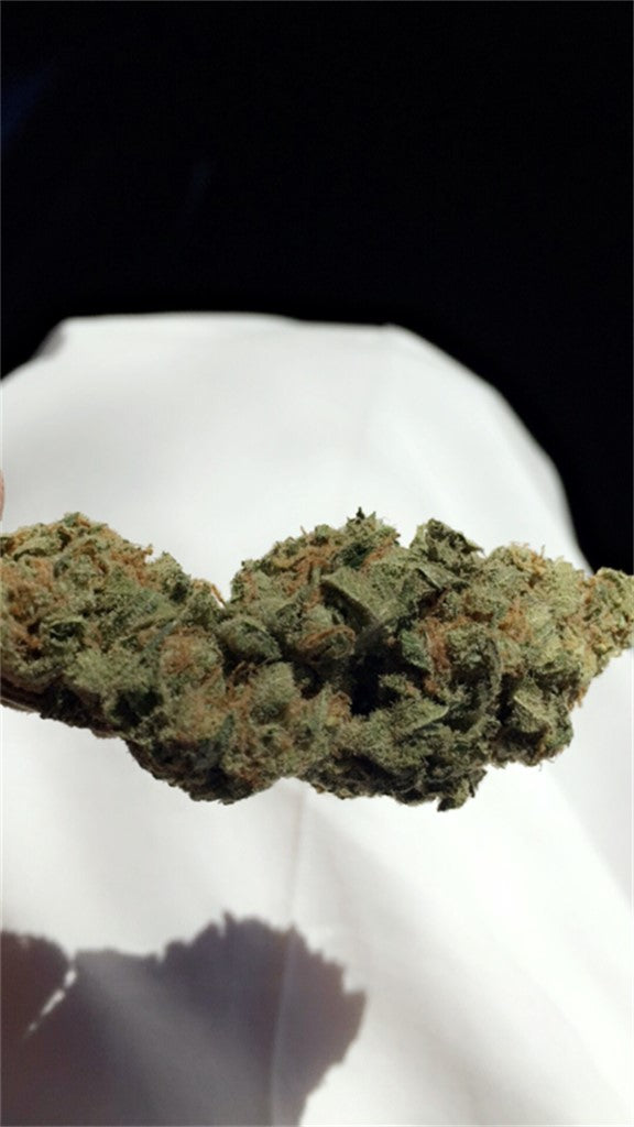 Wonder Woman OG marijuana strain flower with menthol and apple flavor and aroused / tingly effects - Rare Harvest indica
